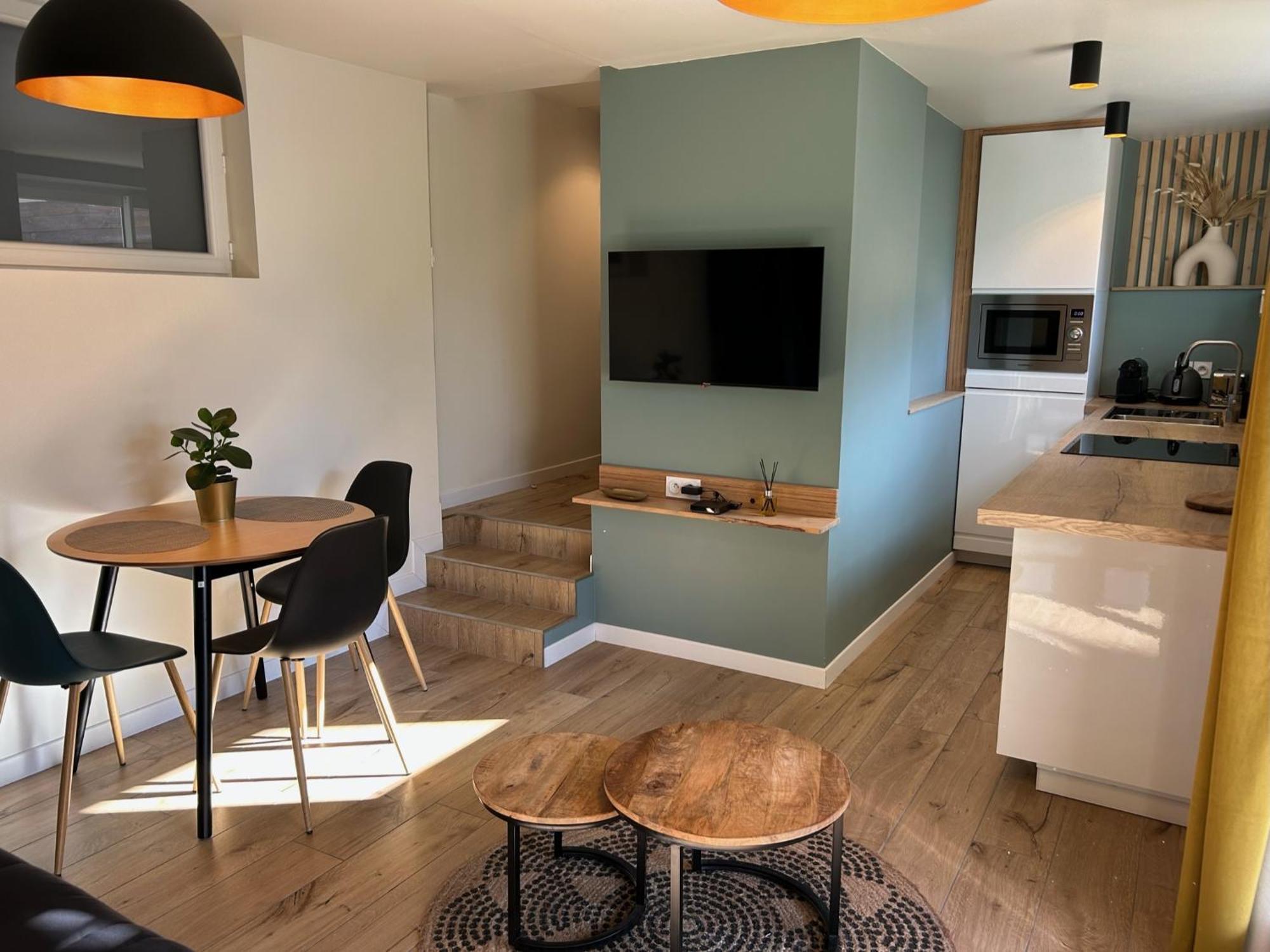Appartement Proche Hopital, Jardin Privatif La Tronche  Экстерьер фото